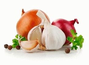 Cleaning with onions and garlic